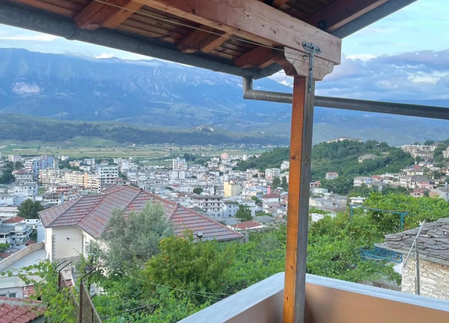 Luigi Guest House Gjirokaster Albania
