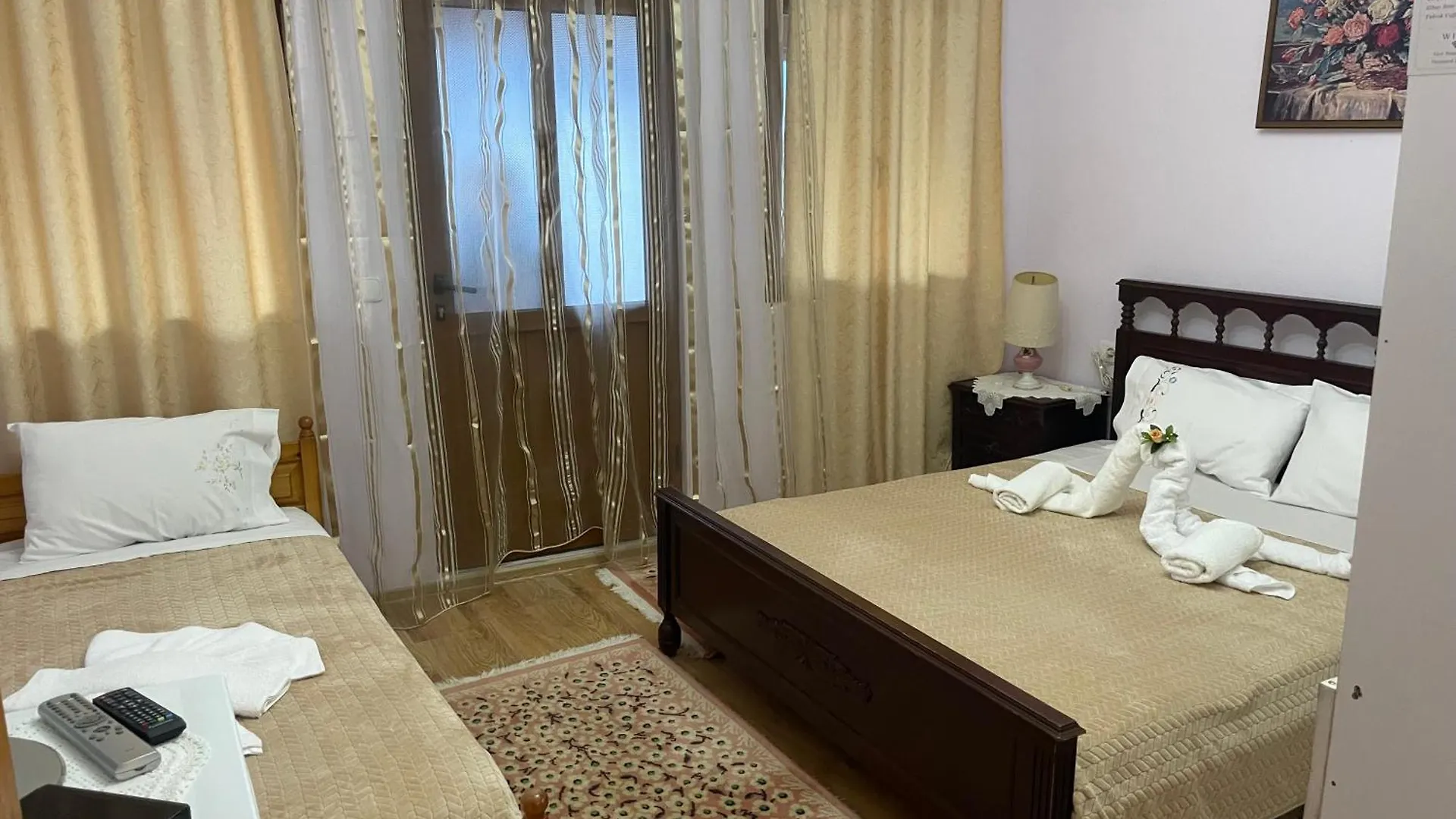 Luigi Guest House Gjirokaster Albania