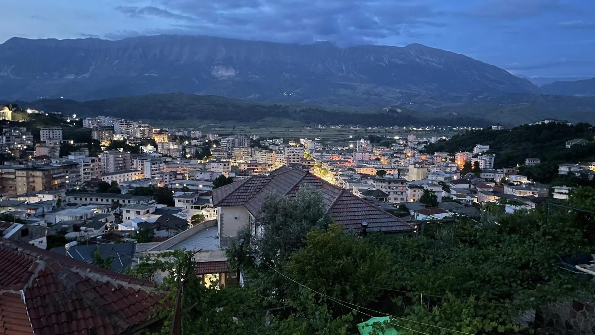 Luigi Guest House Gjirokaster Albania
