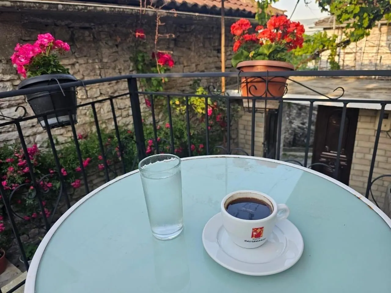 Luigi Guest House Gjirokaster