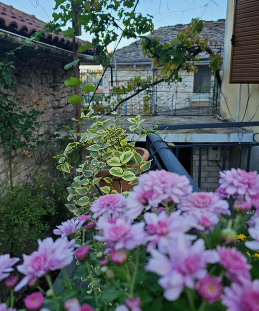 Luigi Guest House Gjirokaster Albania