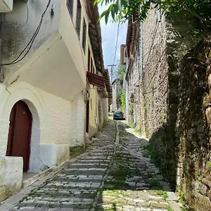 Lula Gjirokastër