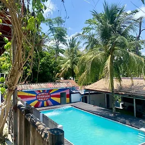Sunrise Riverside Pool Hostal Luang Prabang
