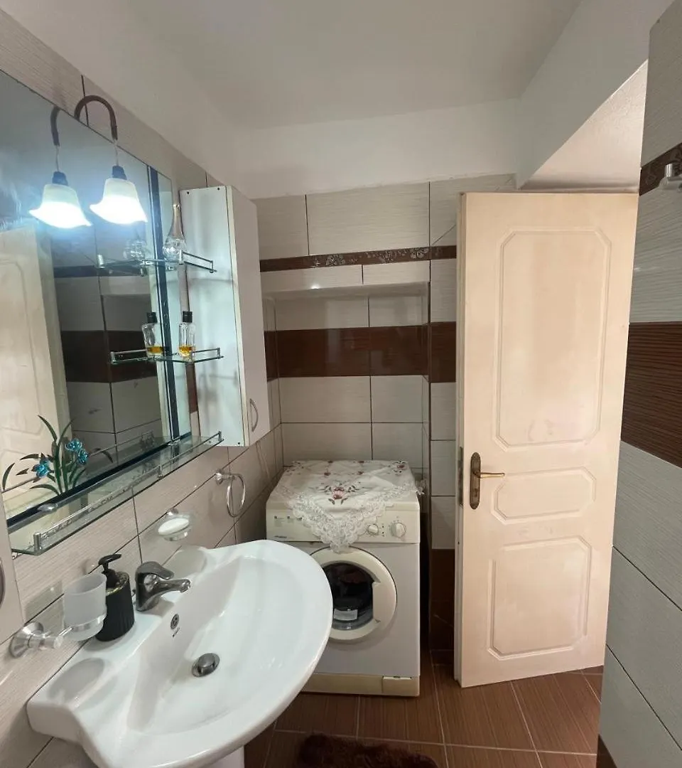 Luigi Guest House Gjirokaster